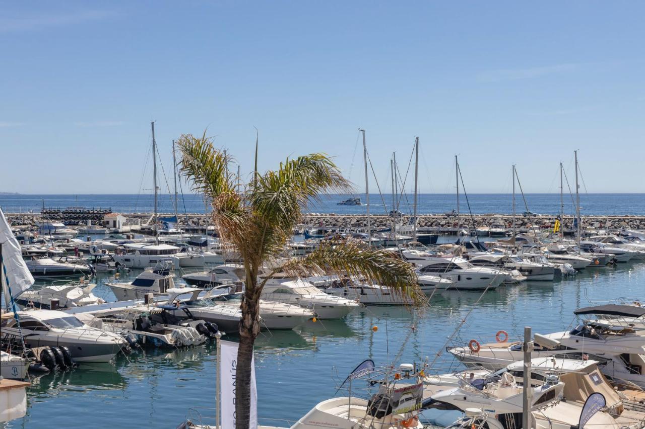 243-Fully Renovated-Puerto Banus Marbella Front Line Penthouse Apartment Exterior photo
