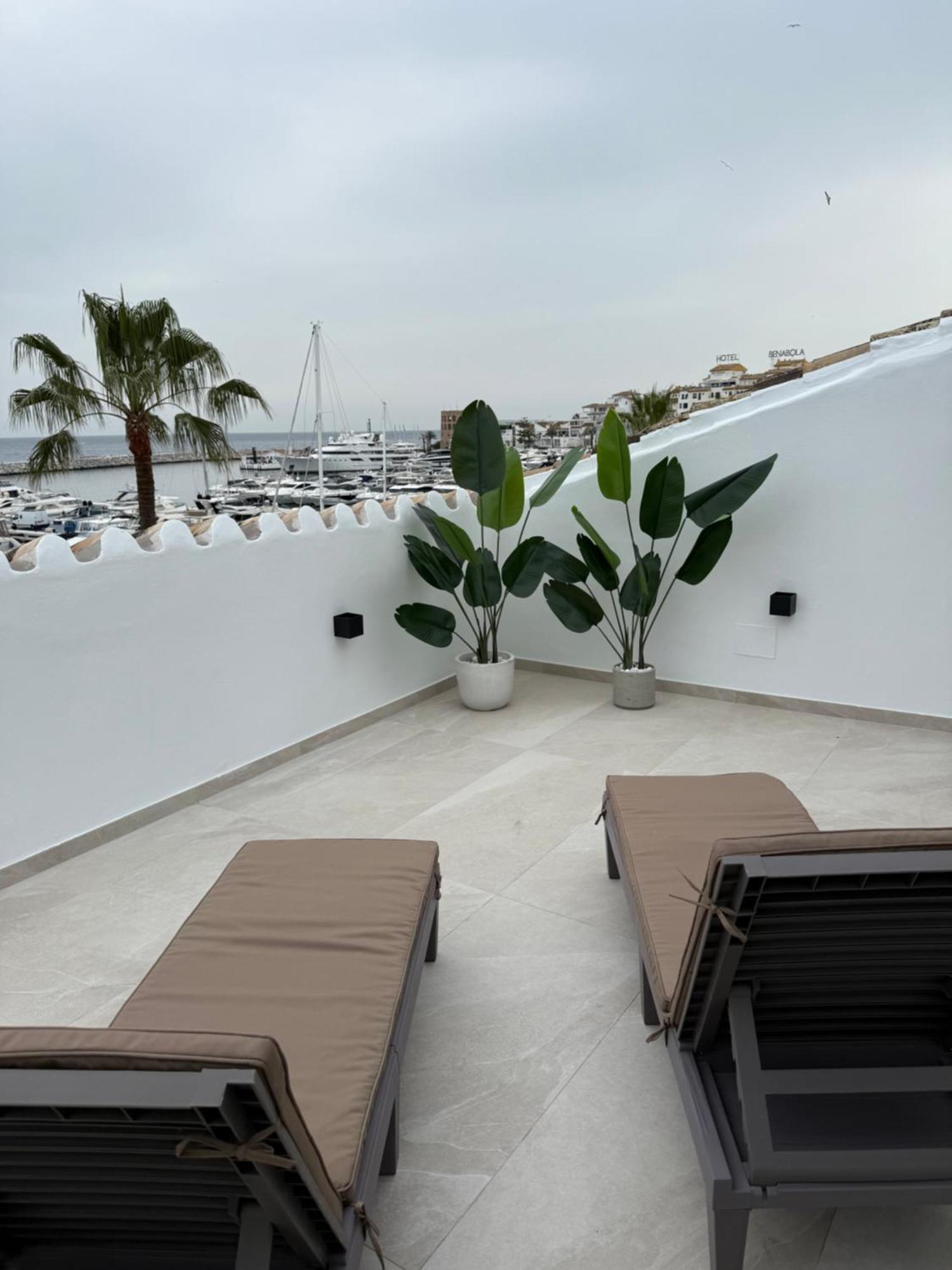 243-Fully Renovated-Puerto Banus Marbella Front Line Penthouse Apartment Exterior photo