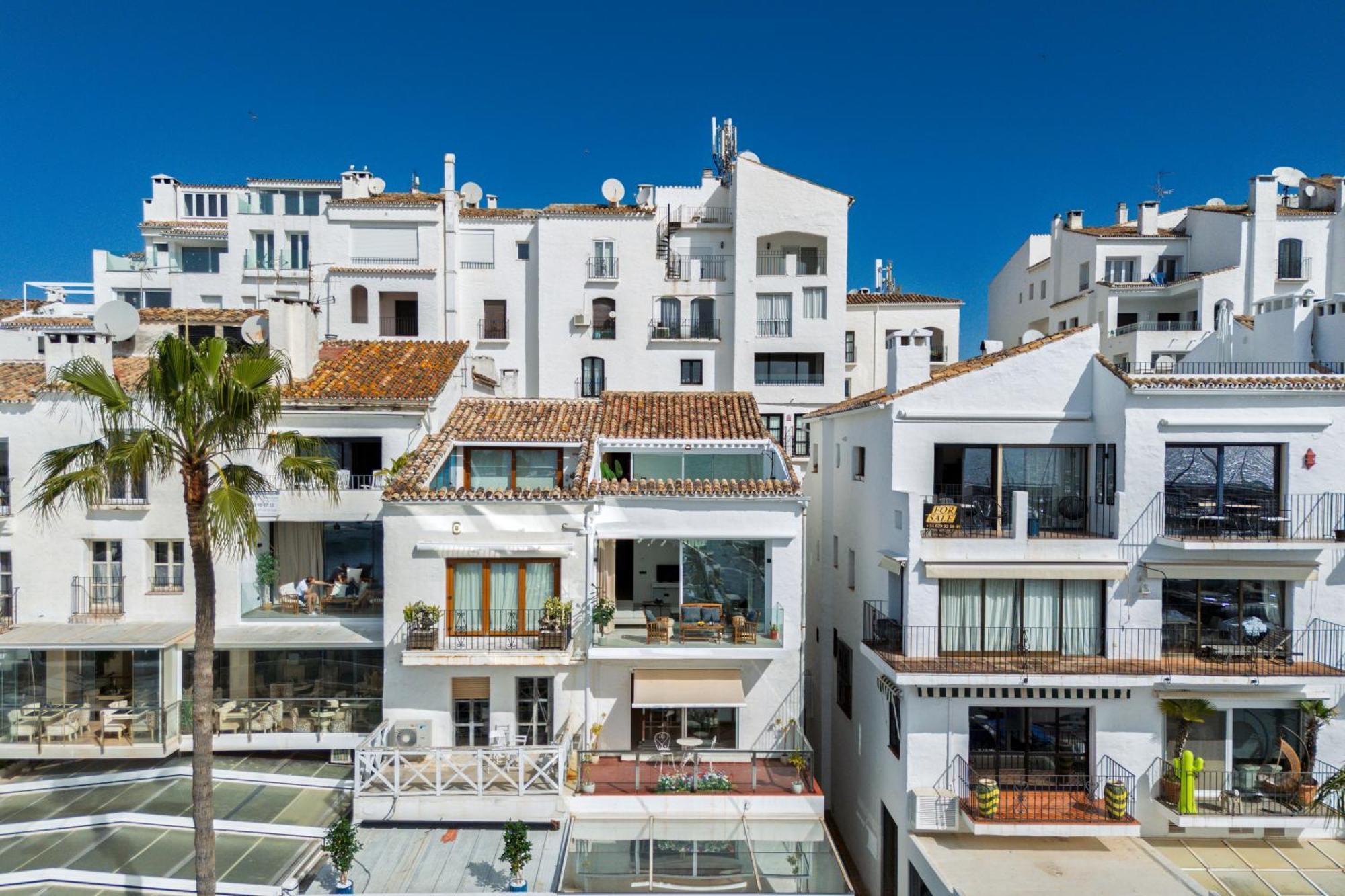 243-Fully Renovated-Puerto Banus Marbella Front Line Penthouse Apartment Exterior photo
