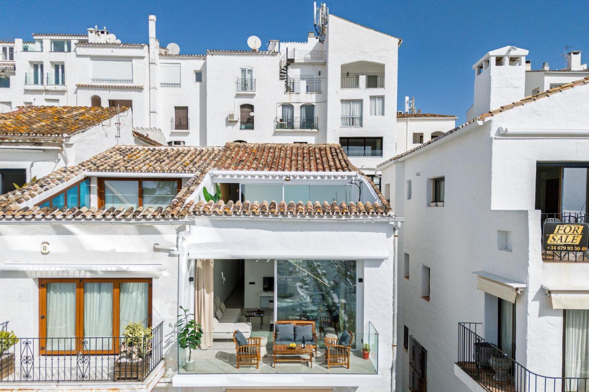 243-Fully Renovated-Puerto Banus Marbella Front Line Penthouse Apartment Exterior photo