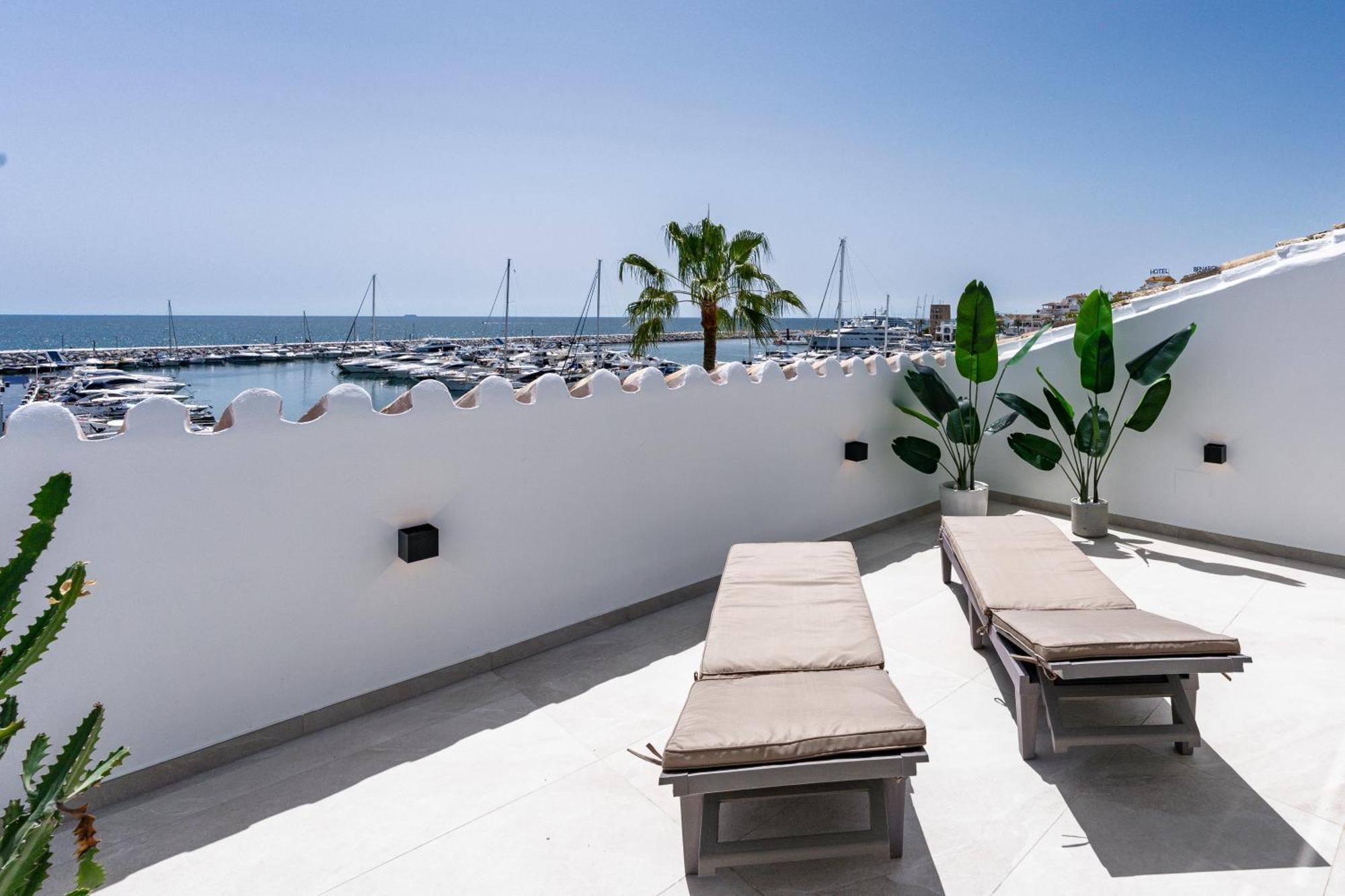 243-Fully Renovated-Puerto Banus Marbella Front Line Penthouse Apartment Exterior photo